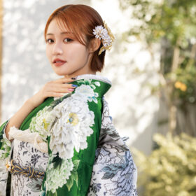 最新振袖コレクション | きもの工芸西陣